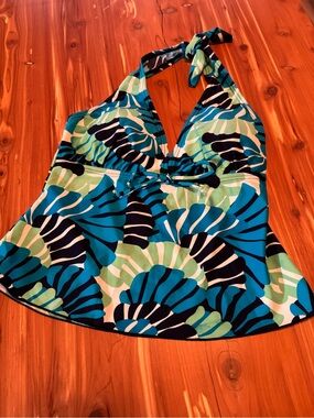 Shore Shapes Women's Teal & Navy Halter Tankini Swim Top size 8